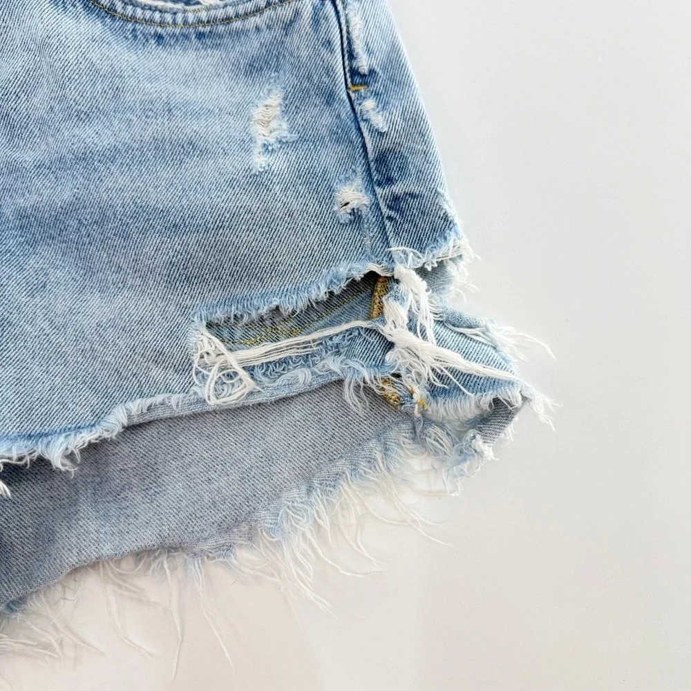 AGOLDE Parker Vintage Cut Off Denim Shorts Size 25 Frayed Hem EUC